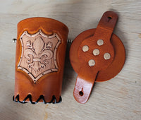 Dice cup - Fleur de lis